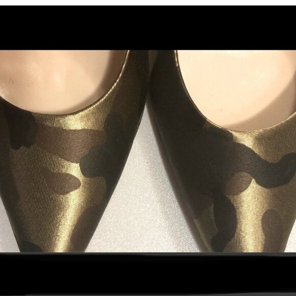 Satin Finished GUESS Camouflage Pumps  - Sz 8.5 - Picture 3 of 11